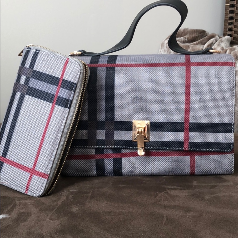 NEVER Been Worn Purse with FREE Wallet - plaid